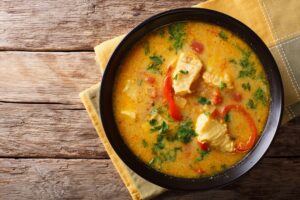 Fischsuppe mit Curry und Paprika Fischsuppe mit Curry und Paprika