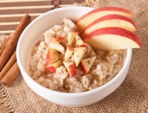 Low Carb Porridge mit Apfel