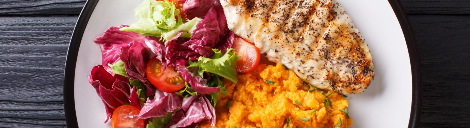Senfhühnchen mit Möhrenpüree und Radicchio Senfhühnchen mit Möhrenpüree und Radicchio