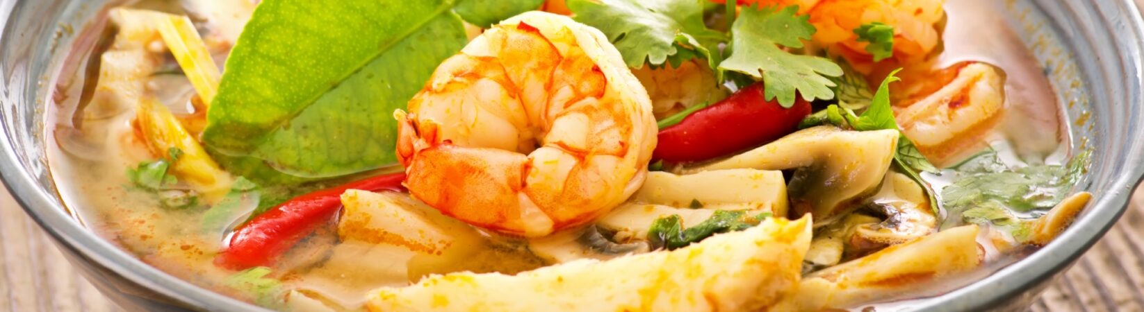 Tom Yam Gung – Gemüsesuppe mit Garnelen Tom Yam Gung – Gemüsesuppe mit Garnelen